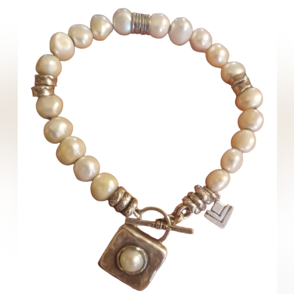 Sipalda Sterling and Freshwater Pearl Bracelet